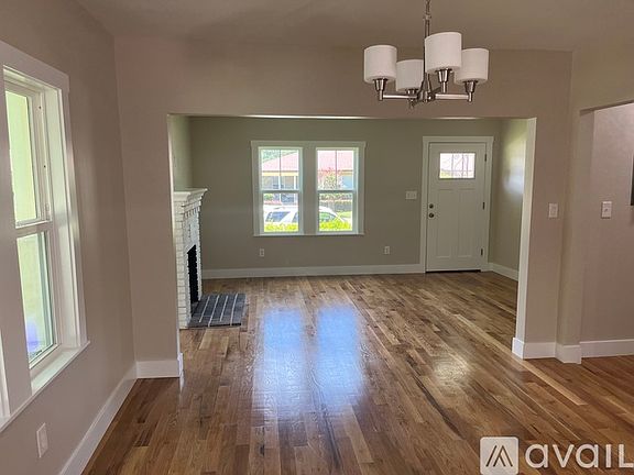 2nd image of 903 N Shine Ave