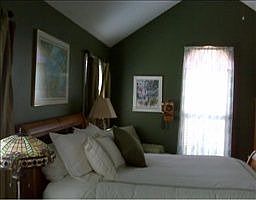 3rd image of 15088 Warren Dr
