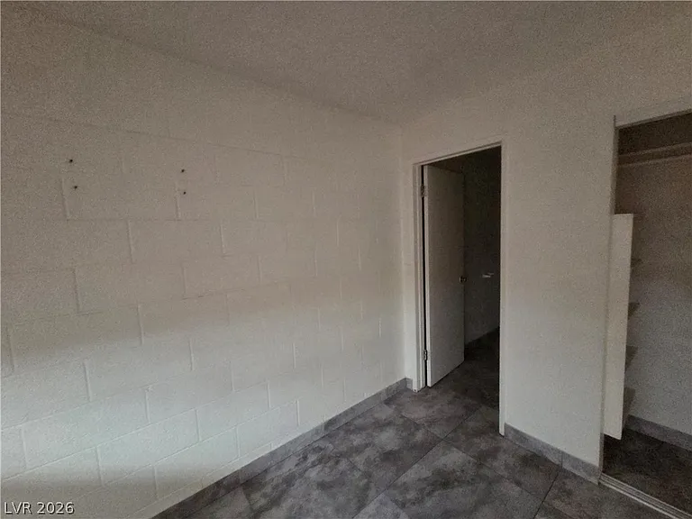 3712 Royal Crest St #6 — Photo 9