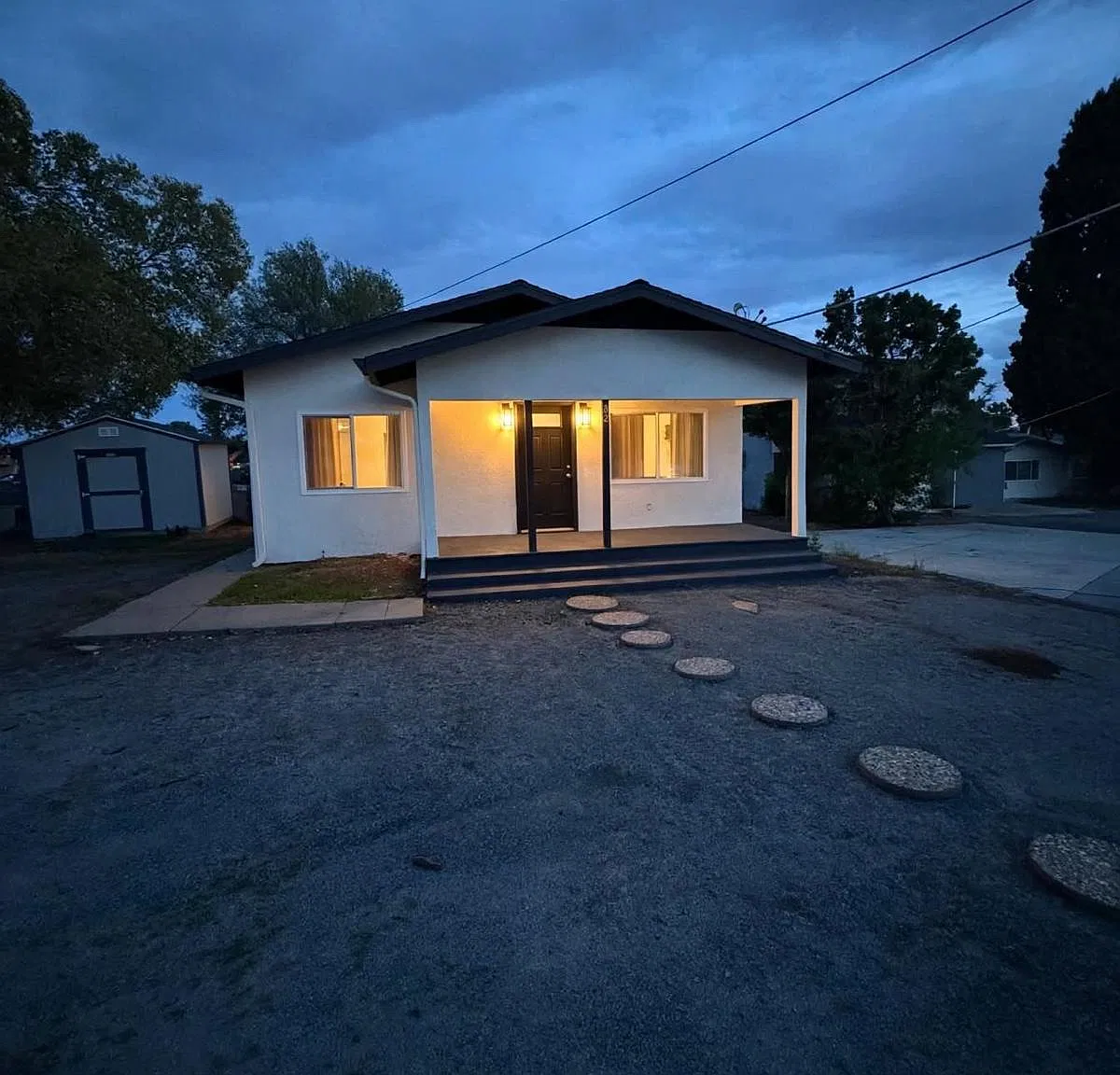 3 bed, 1000 sqft, $3,200 — Photo 2