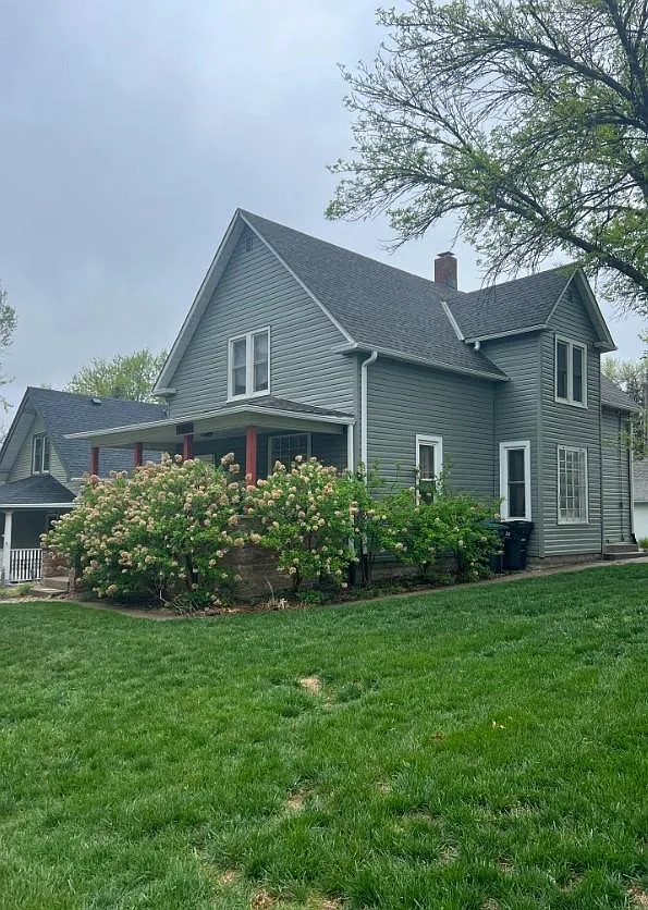 5 bed, 1944 sqft, $2,500 — Photo 2