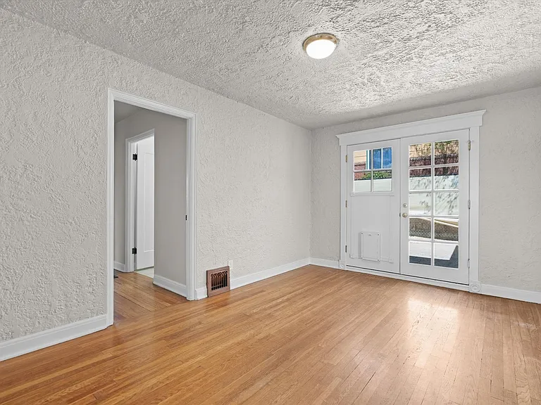 1117 Codel Way — Photo 16
