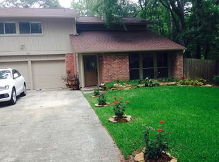 10 Robin Walk Ln, The Woodlands, TX 77380