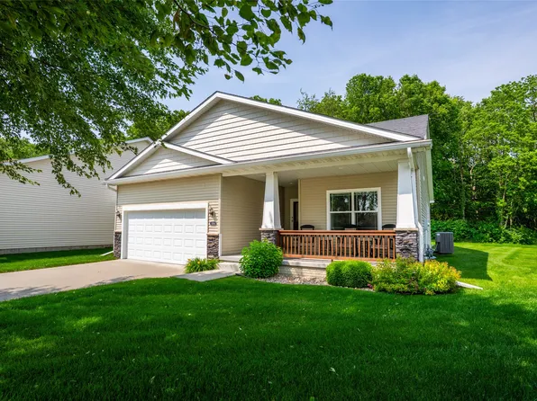 5304 Windsor Ct, Pleasant Hill, IA 50327