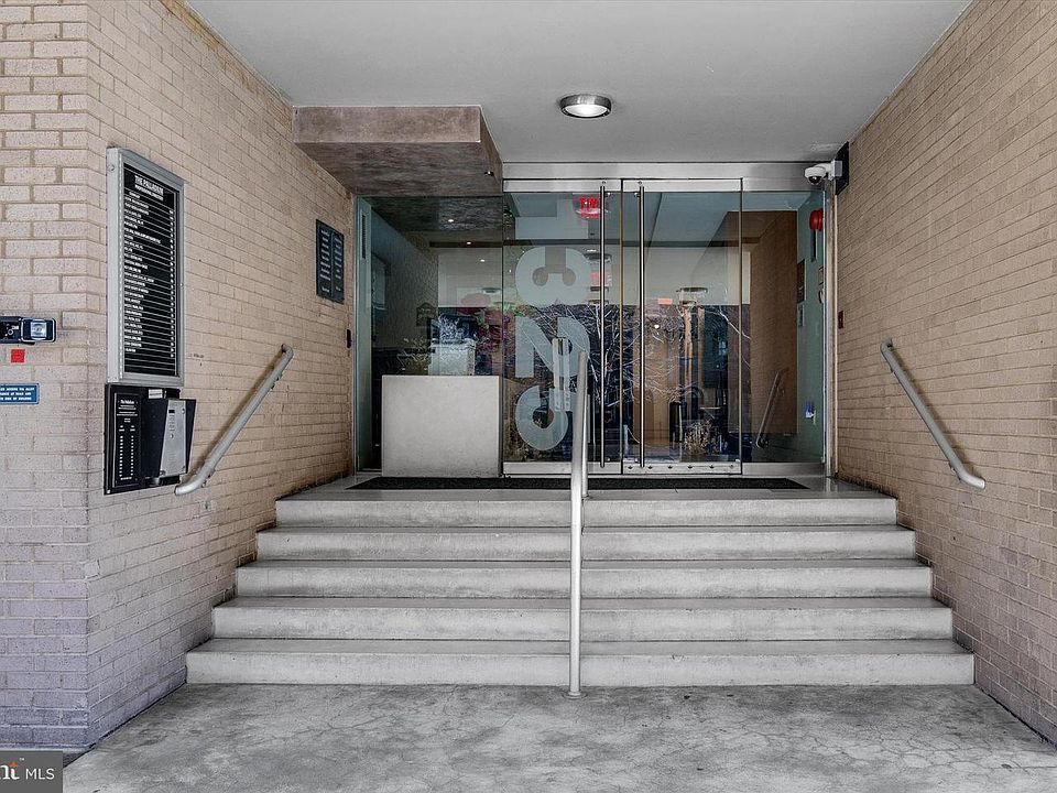 1st image of 1325 18th St NW APT 307