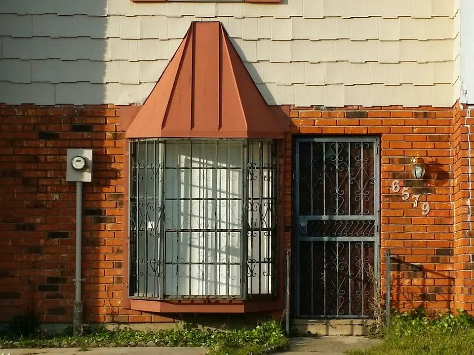1st image of 6579 Coveview Dr