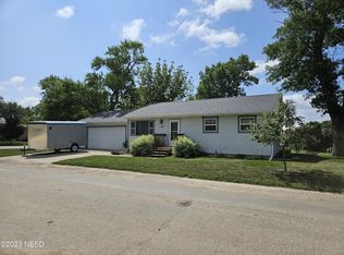 120 E 6th Ave, Webster, SD 57274