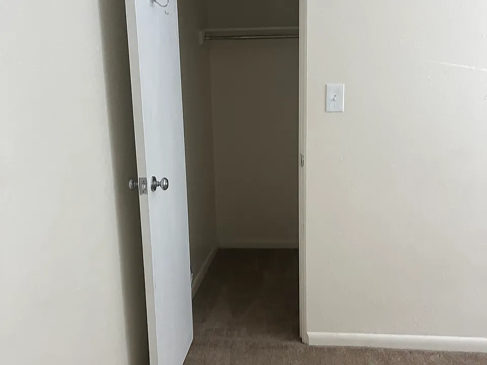 103 W Powers Cir #305