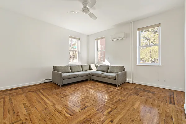 Rented by Compass | media 10