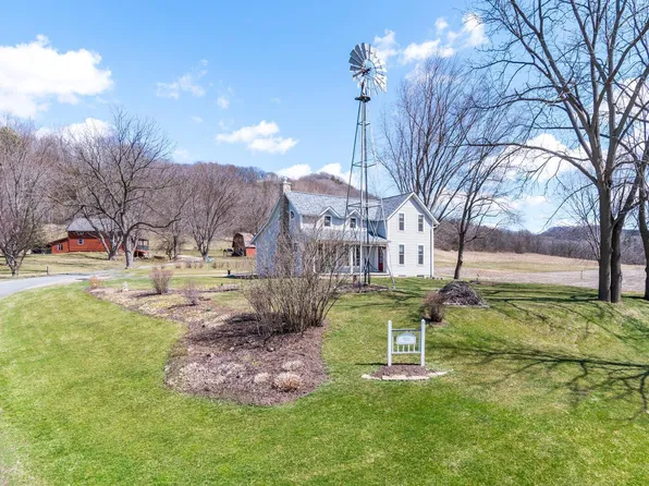 N6722 L Nelson Rd, Holmen, WI 54636