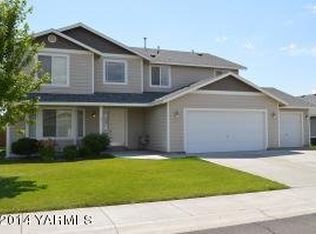 602 Millenium Ave, Moxee, WA 98936