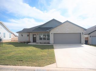 807 Gray Oak Ct, Fredericksburg, TX 78624