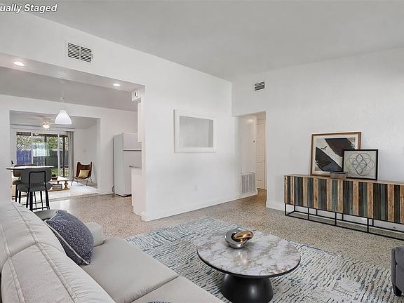 4th image of 6601 Harvey St