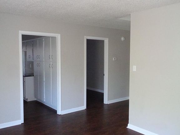 5th image of 7857 Winoak Ln