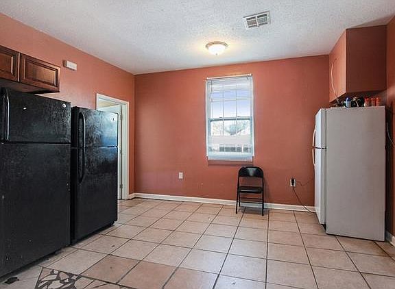 3rd image of 3718 Dhemecourt St