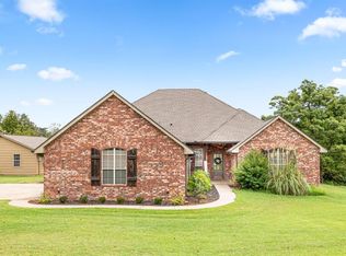 10450 Hunters Path Cir, Edmond, OK 73034