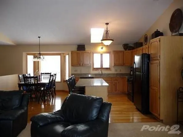 1567 Stephanie Cir, Eagan, MN 55121