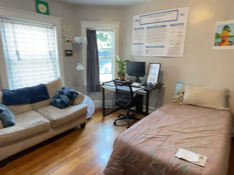 87 Easton St #1A — Photo 24