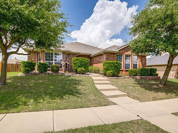 3rd image of 2750 Chalmers Ct