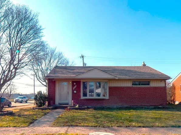 8609 Whitefield St, Dearborn Heights, MI 48127