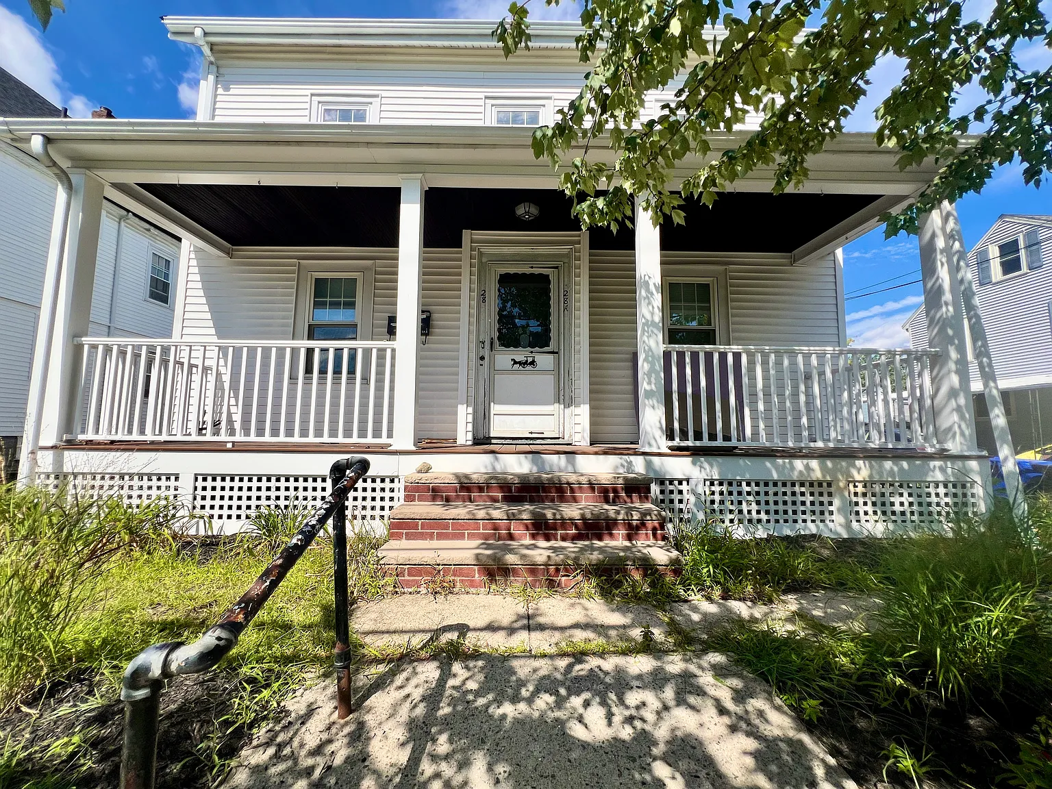3 bed, 1000 sqft, $3,400 — Photo 2