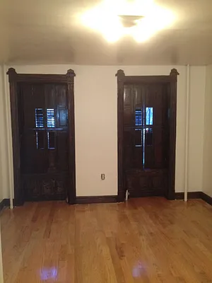 Rented by Prime Square Realty | media 19