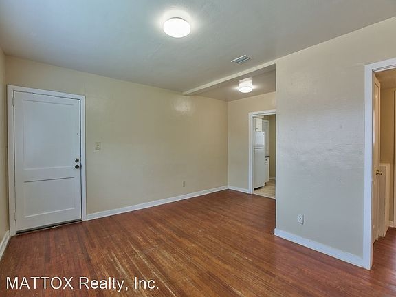 5th image of 638 E Park Ave APT 12