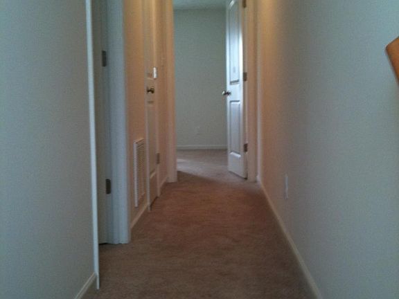 4th image of 233 Portico St