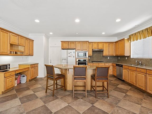 4th image of 3519 Willow Glen Ln