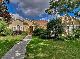 6108 Kestrelpark Dr, Lithia, FL 33547