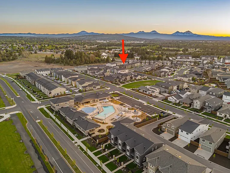 3035 NE Red Jasper Pl — Photo 34