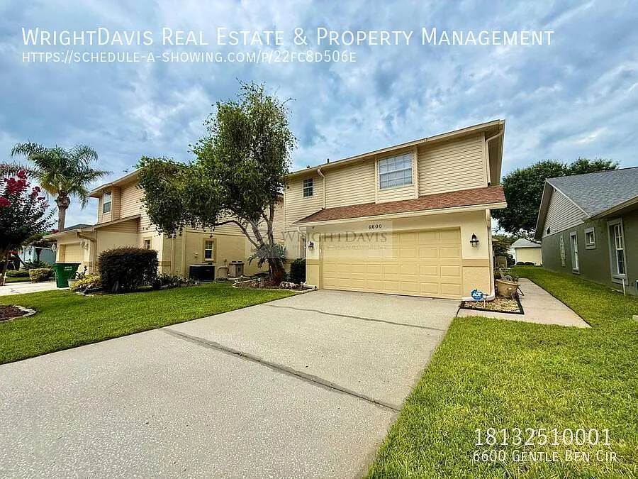 Welcoming 3/2.5 home in Wesley Chapel w/ Loft — Photo 2