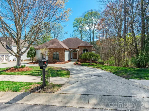 2360 Smith Harbour Dr, Denver, NC 28037