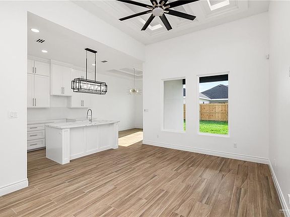 4th image of 1807 Jared Dr