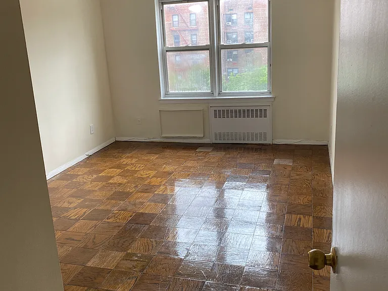 3825 Parsons Blvd #6N — Photo 1
