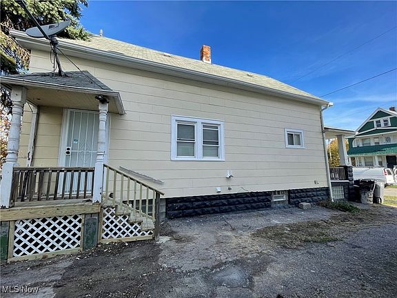 4th image of 2826 E 122nd St