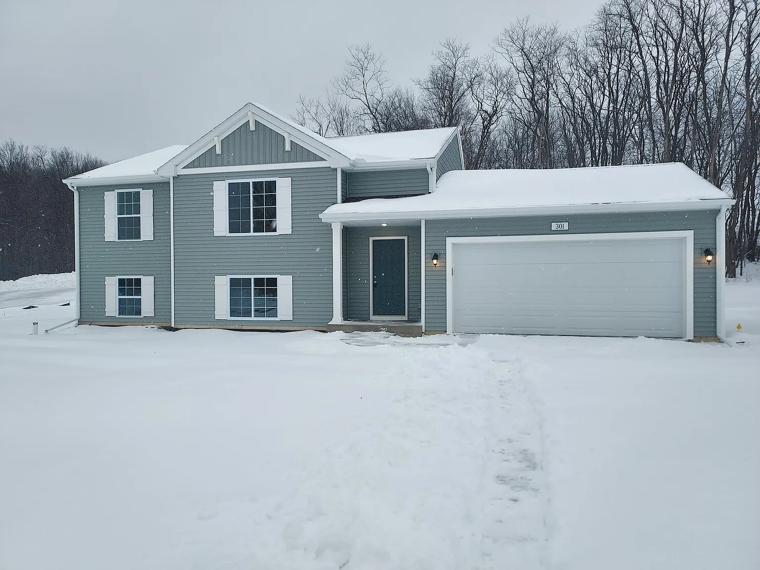 301 Mimz Ct photo 1