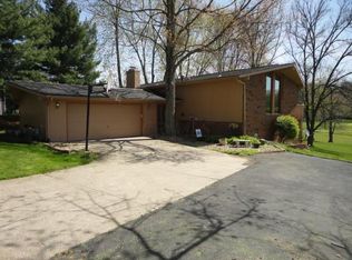 980 Forest Hills Rd, Heath, OH 43056