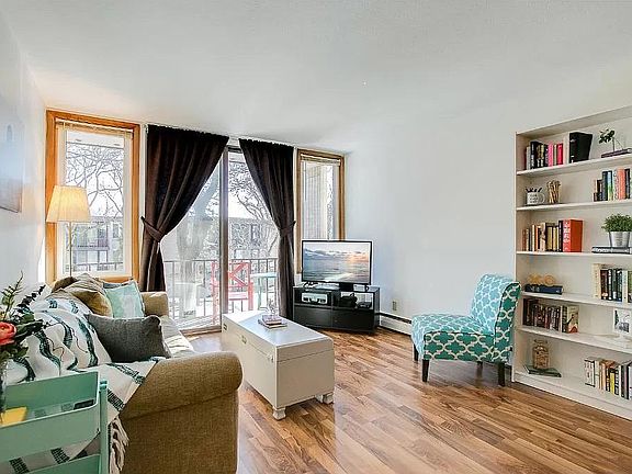 3rd image of 4010 15th Ave S APT 8