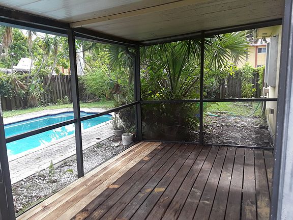 4th image of 6401 NW 26th St