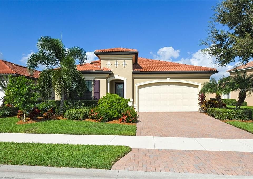 1st image of 23704 Waverly Cir