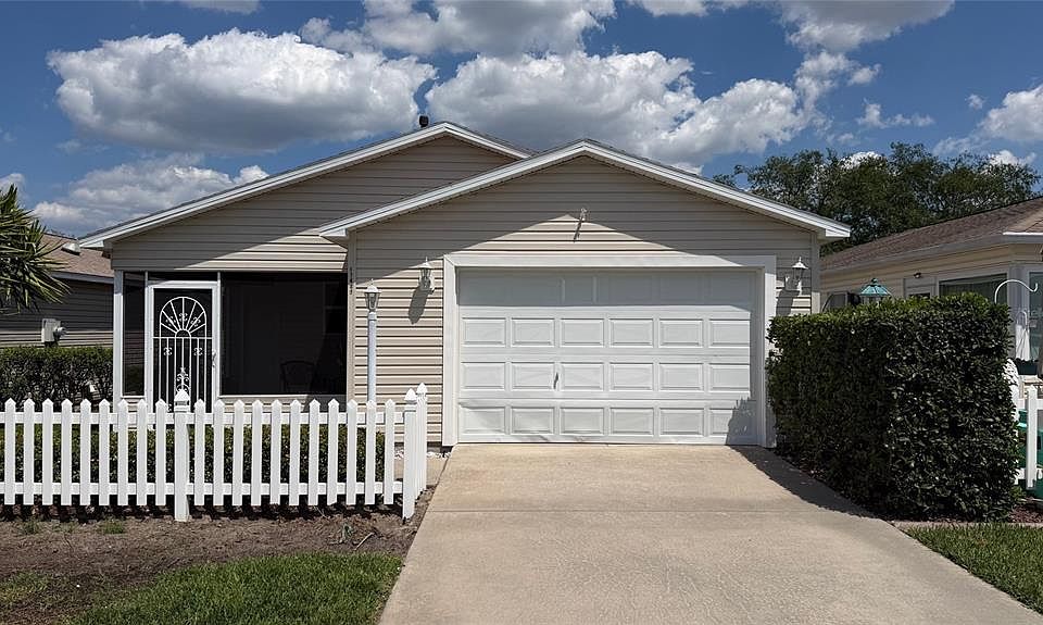 1st image of 17437 SE 82ND ALBEMARLE AVENUE