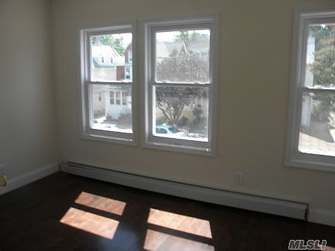3rd image of 10919 164th St
