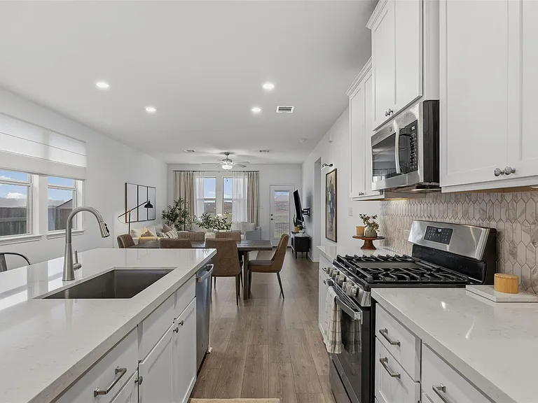 858 Papaya Dr — Photo 9