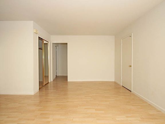 3rd image of 562 Kendall Ave APT 15