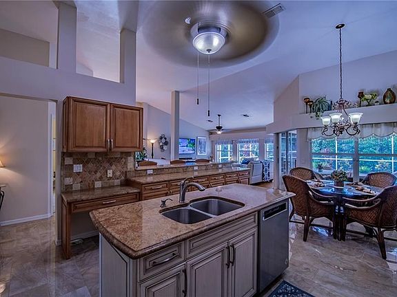 3rd image of 22130 Seashore CIR