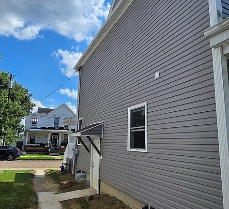 3rd image of 1704 Center Street