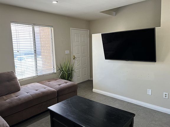 4th image of 82567 Avenue 48 APT 64