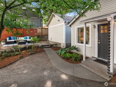 10315 Stone Avenue N, Seattle, WA, 98133
