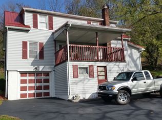 53 S Market St, Millerstown, PA 17062